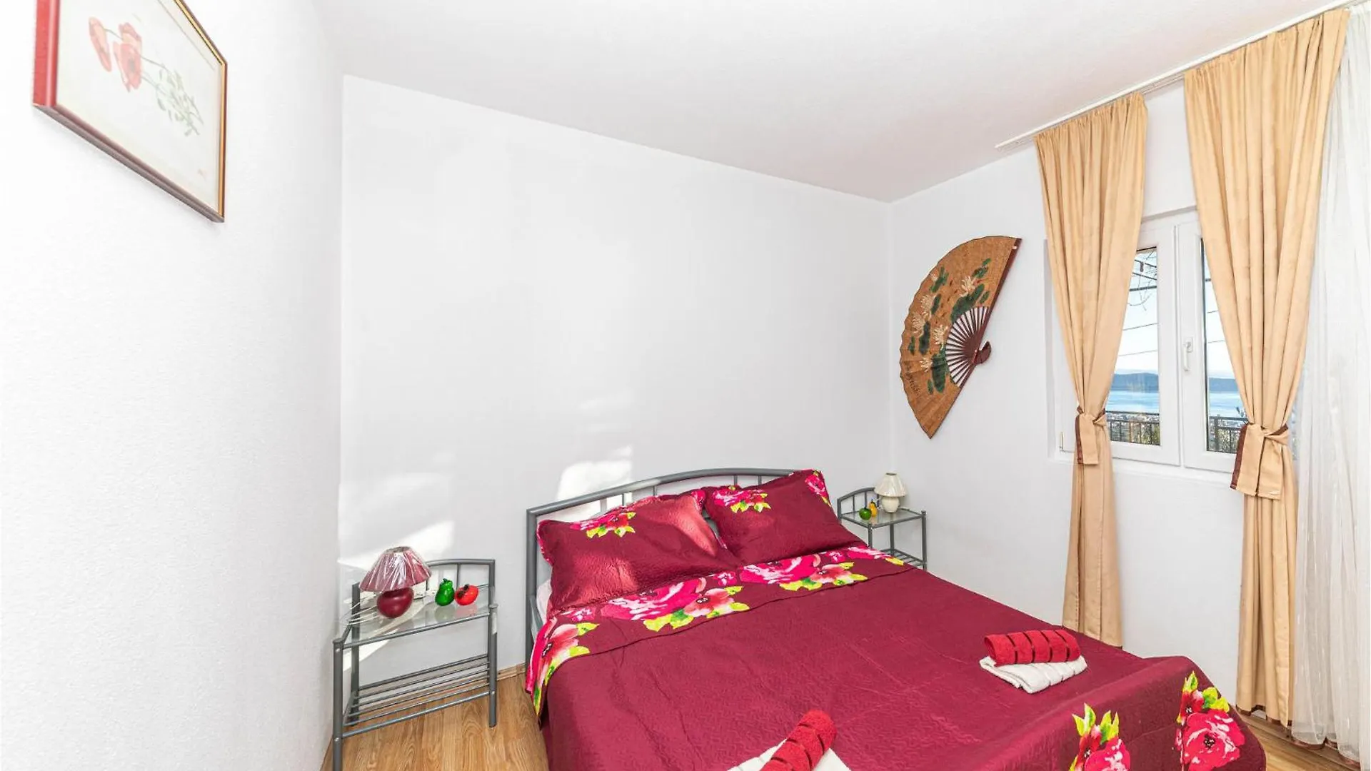 Dom wakacyjny Beautiful Home In Kastel Kambelovac With Kitchen